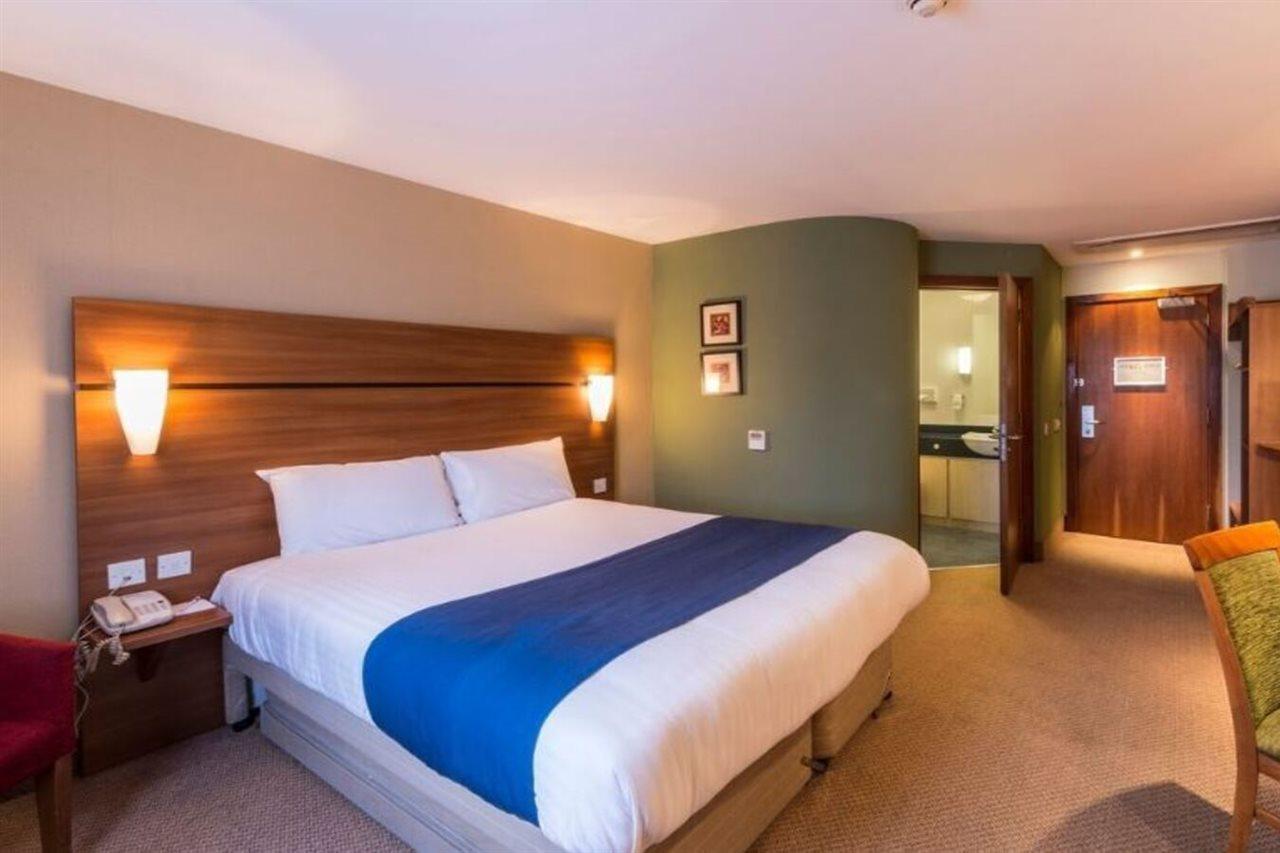 Doncaster International Hotel By Roomsbooked Ngoại thất bức ảnh
