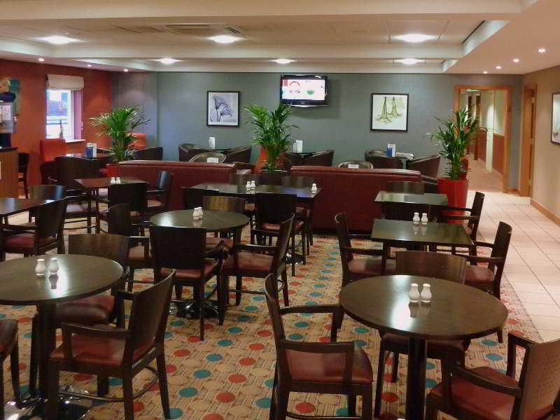 Doncaster International Hotel By Roomsbooked Ngoại thất bức ảnh