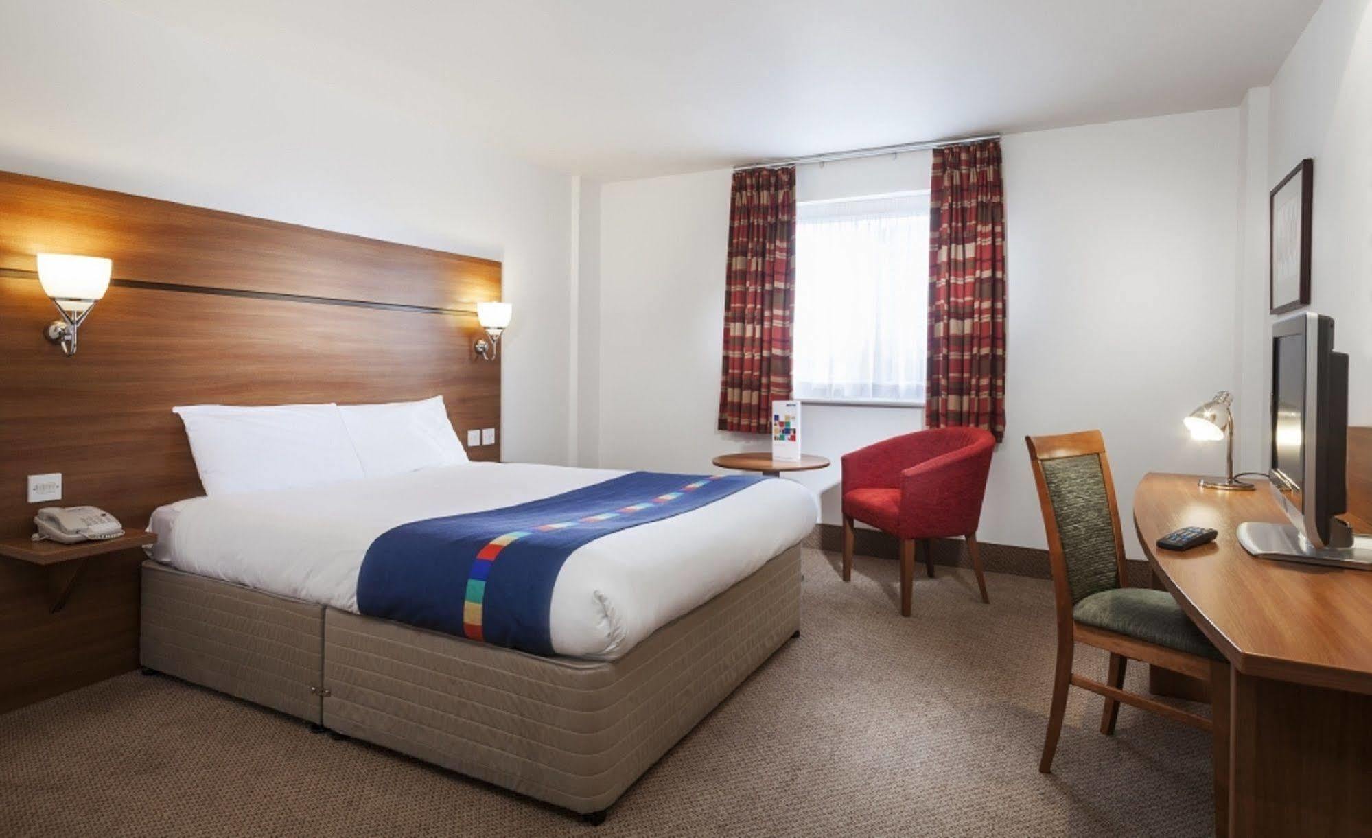 Doncaster International Hotel By Roomsbooked Ngoại thất bức ảnh