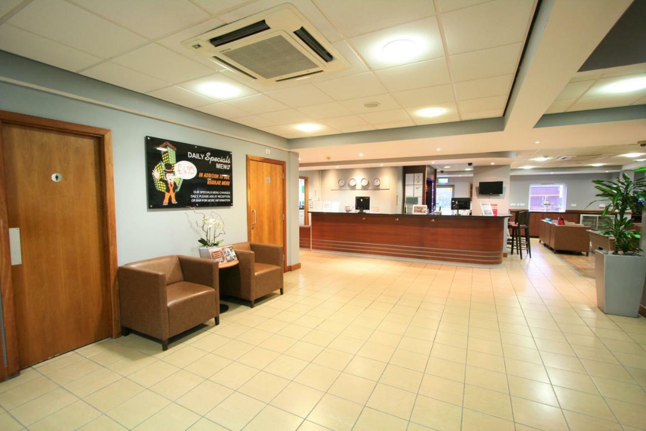 Doncaster International Hotel By Roomsbooked Ngoại thất bức ảnh