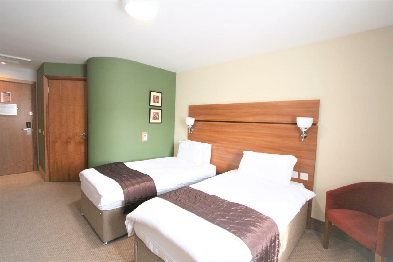 Doncaster International Hotel By Roomsbooked Ngoại thất bức ảnh