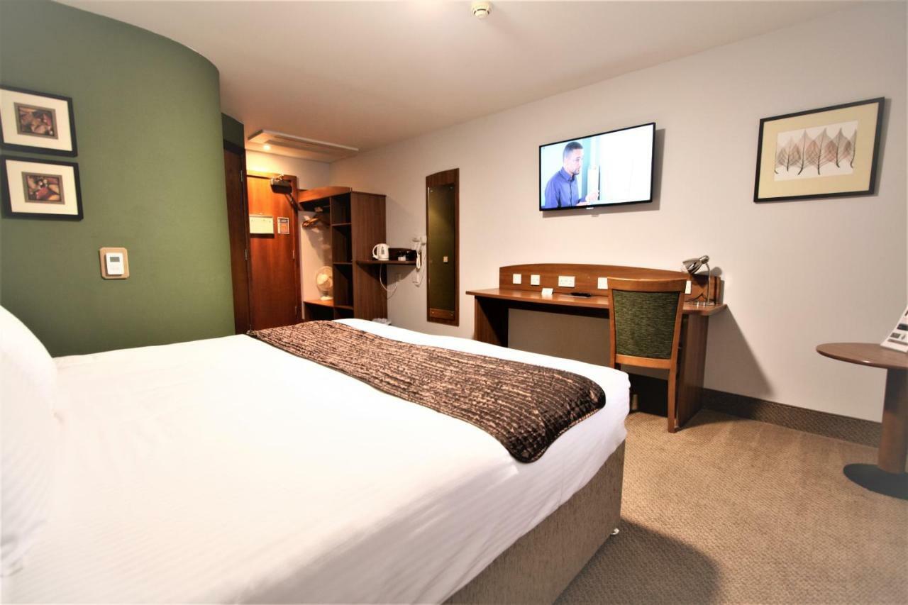 Doncaster International Hotel By Roomsbooked Ngoại thất bức ảnh