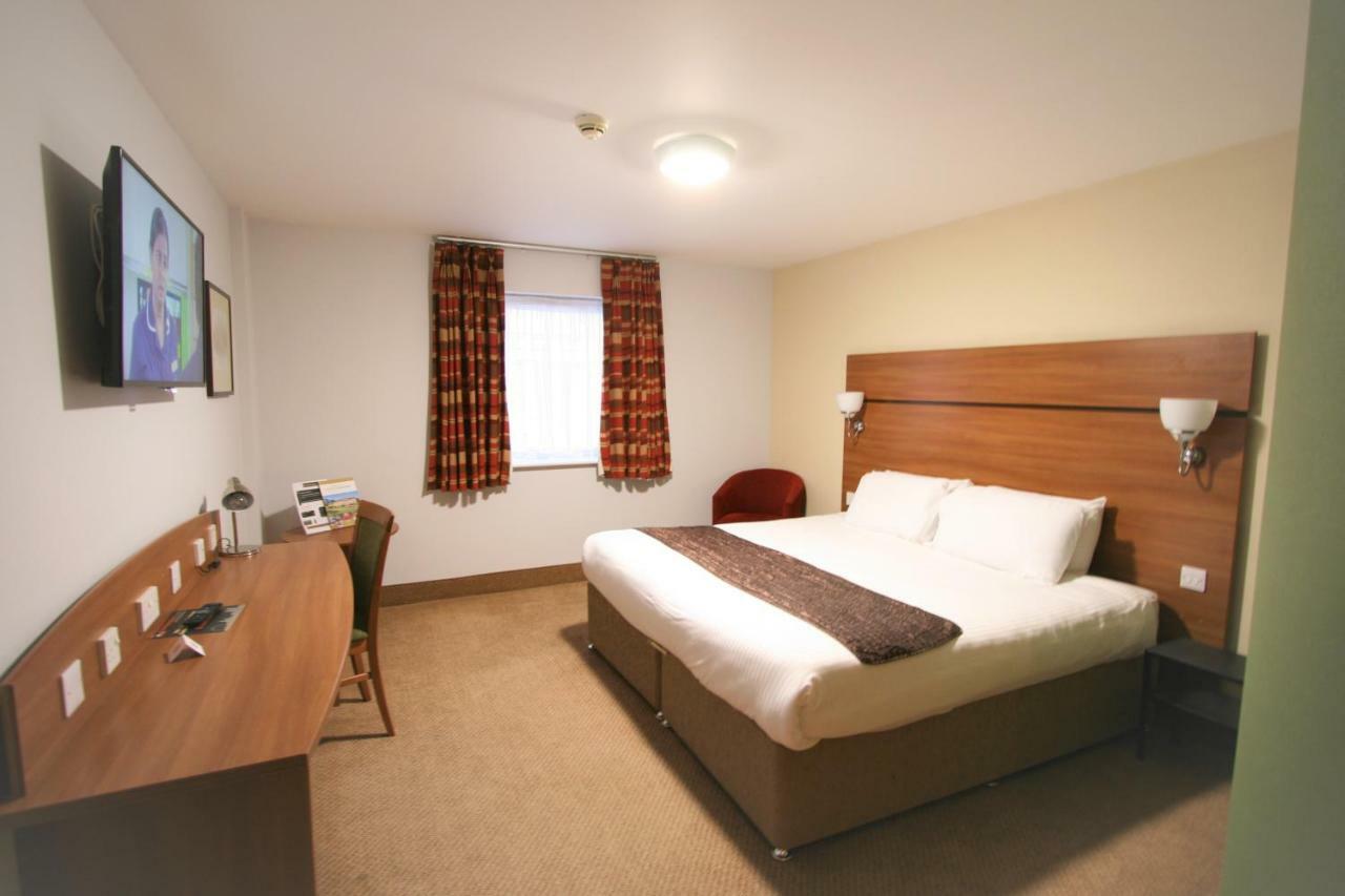 Doncaster International Hotel By Roomsbooked Ngoại thất bức ảnh