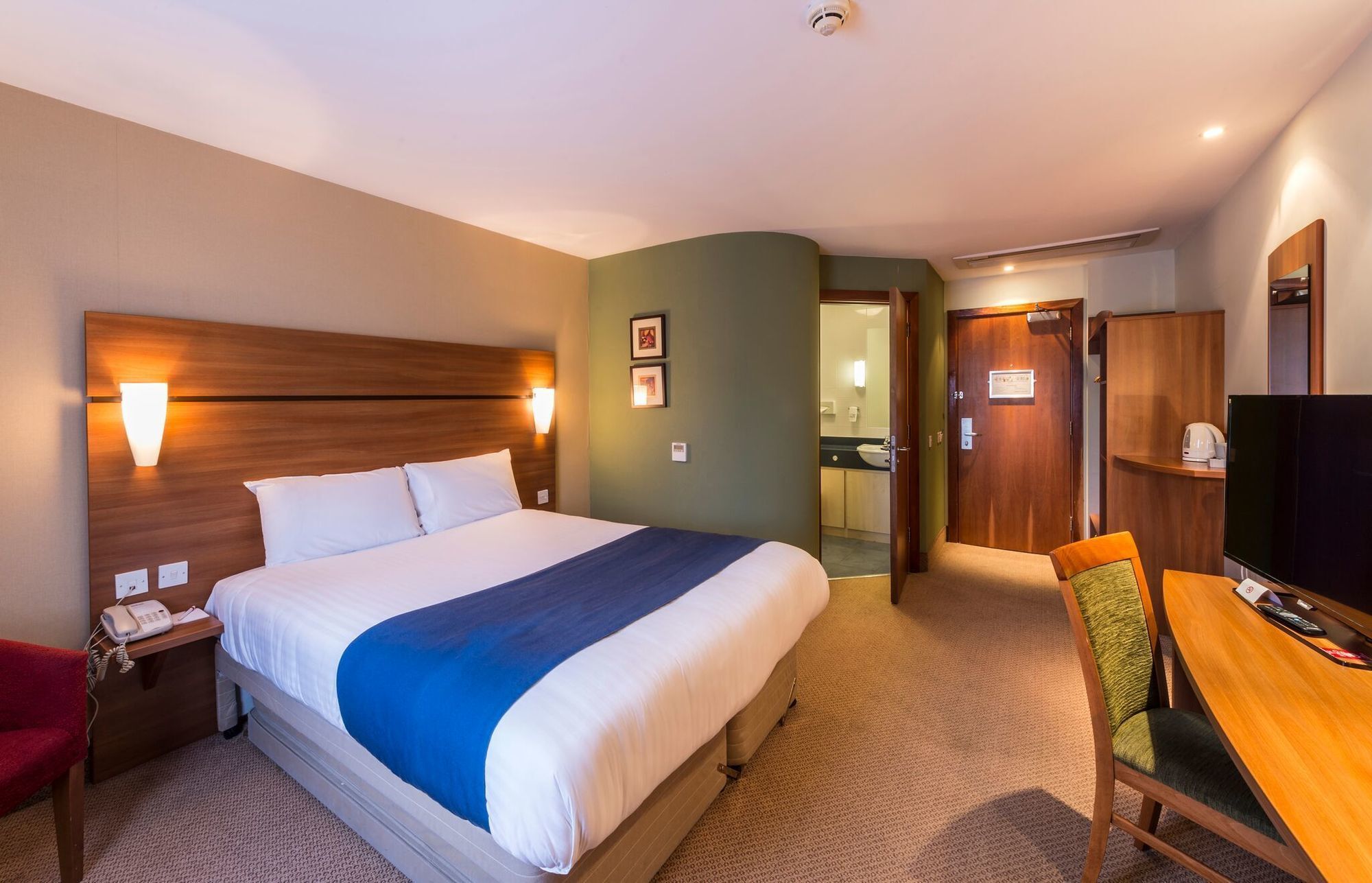 Doncaster International Hotel By Roomsbooked Ngoại thất bức ảnh