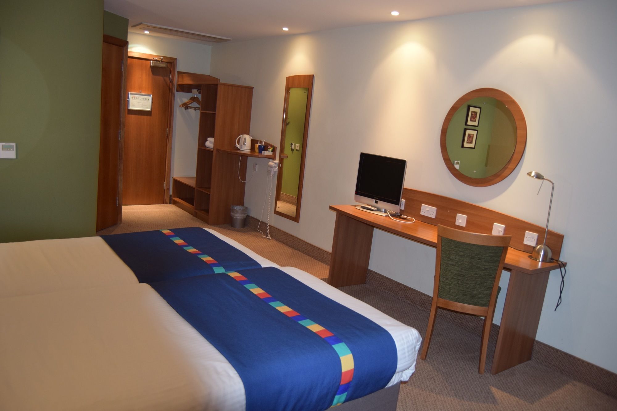 Doncaster International Hotel By Roomsbooked Ngoại thất bức ảnh