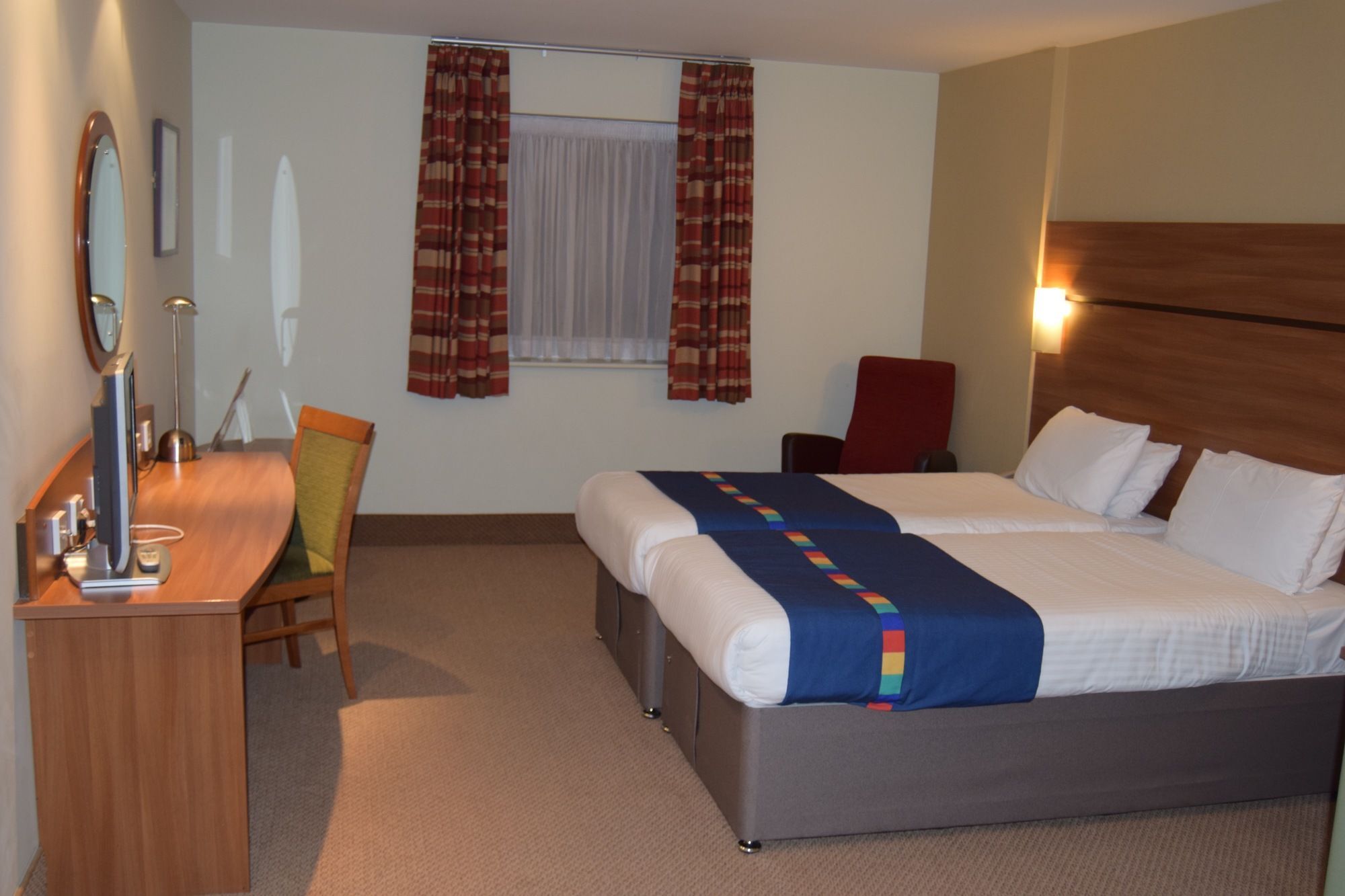 Doncaster International Hotel By Roomsbooked Ngoại thất bức ảnh